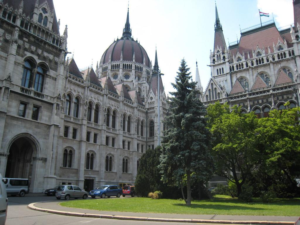 Zonaflat - Opera Apartment Budapest Exterior photo